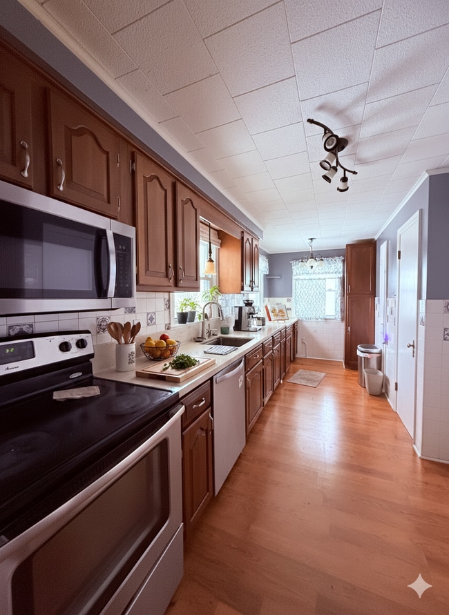 Building Photo - 80 Cortland Ave