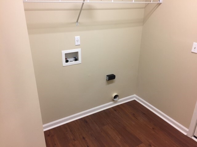 Building Photo - 578 Prindle Dr E