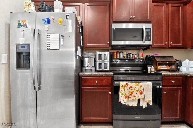 Building Photo - 4301 NW 36th Pl