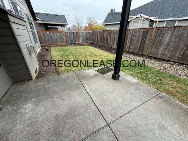 Building Photo - 2017 3/2 in West Eugene