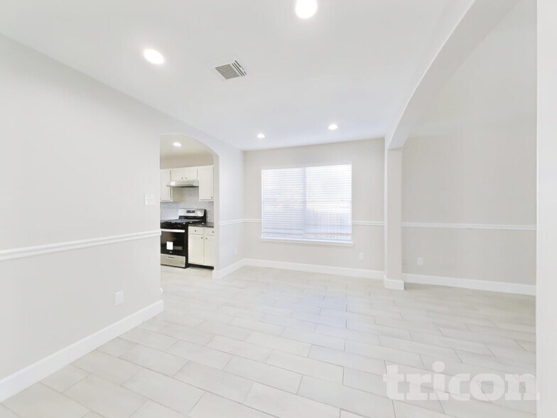 Building Photo - 19111 Deep S Ct