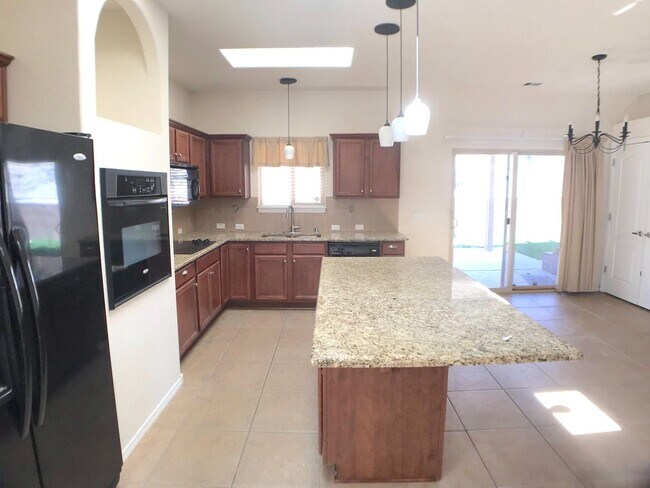 Building Photo - Spacious 2 bedroom home in gated 55+ Community w/ community pool in Bernalillo/Rio Rancho. Close ...