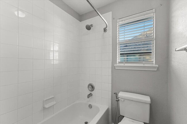 Building Photo - 2222 Keeran Point Ct