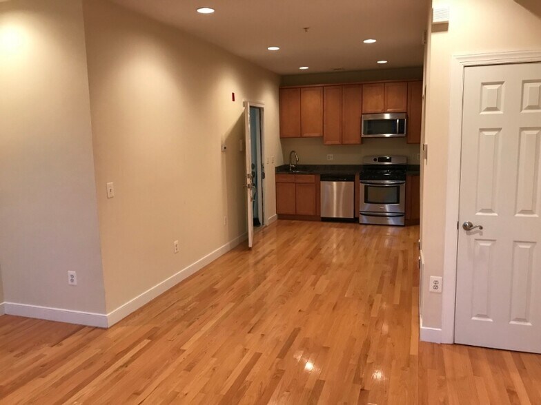 Building Photo - 3227 11th St NW