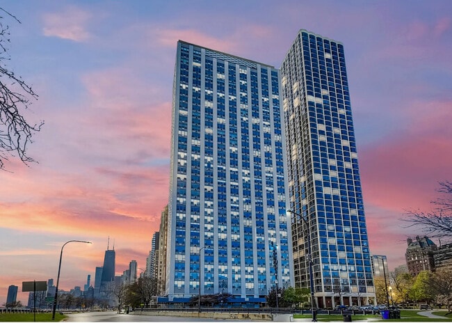 Primary Photo - 1550 N Lake Shore Dr