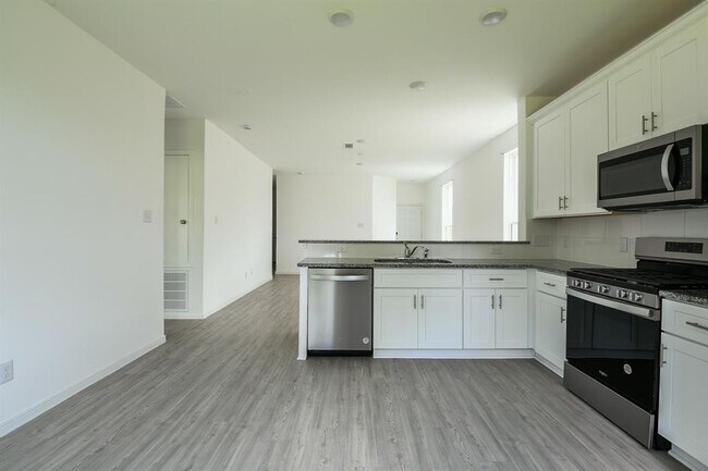 Building Photo - 21353 Rising Fawn Rd