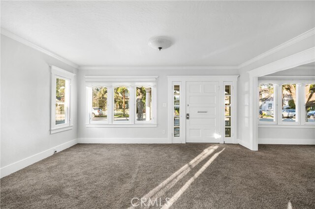 Building Photo - 243 N Grand St