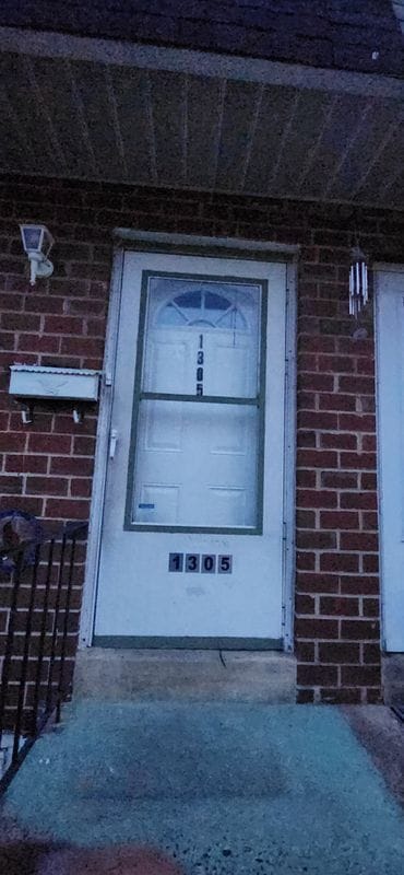 Building Photo - 1305 Rainer Rd