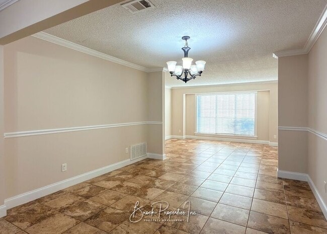 Building Photo - 7865 Apollo Dr