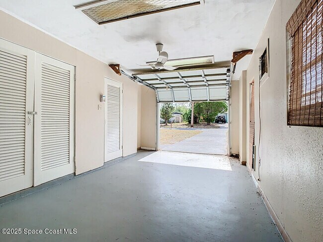 Building Photo - 1590 Hilldale Rd