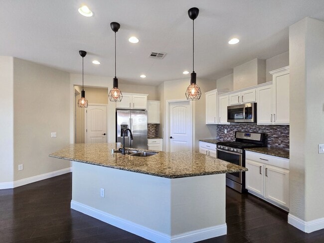 Building Photo - 10667 Harvest Green Way