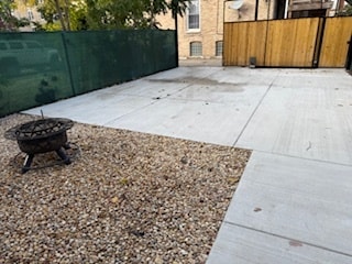 Building Photo - 2750 W Wilcox St