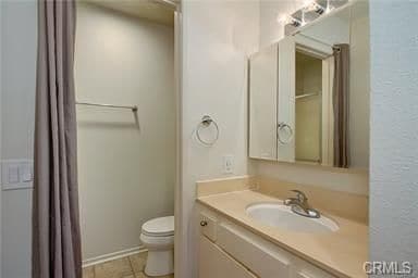 Building Photo - 214 Via Robina