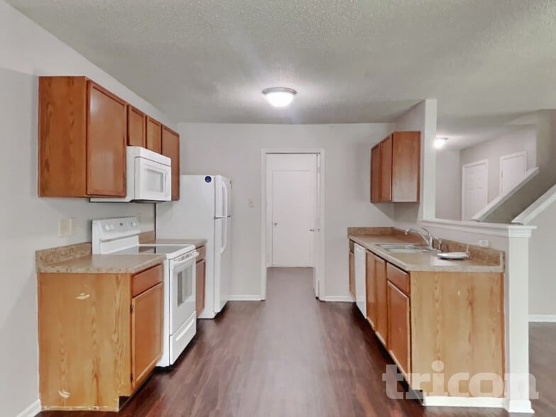 Building Photo - 2720 Redland Ln