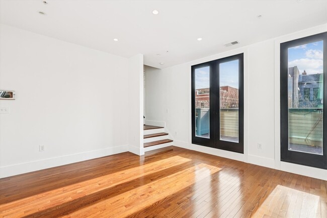 Building Photo - 1469 Harvard St NW