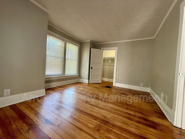 Building Photo - 120 S 28th St