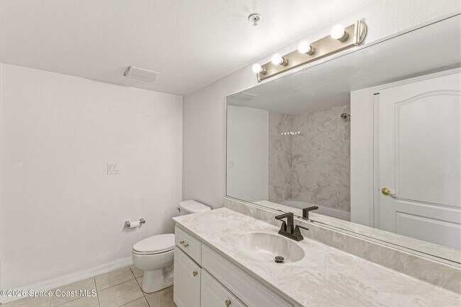 Building Photo - 800 Del Rio Way