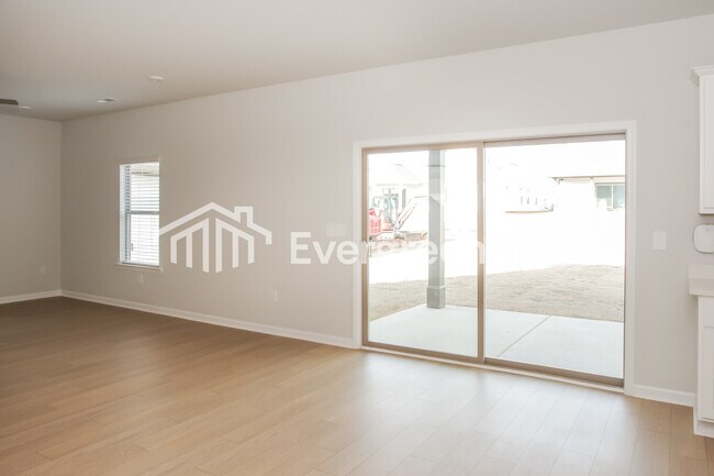 Building Photo - 28599 Halford Dr