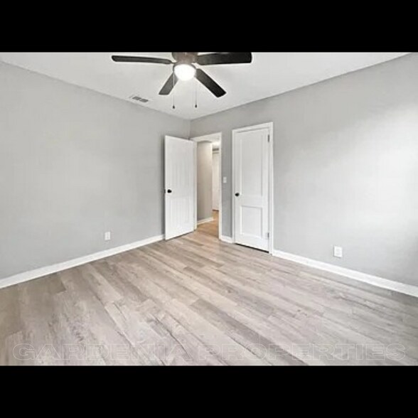Building Photo - 3336 Myra St