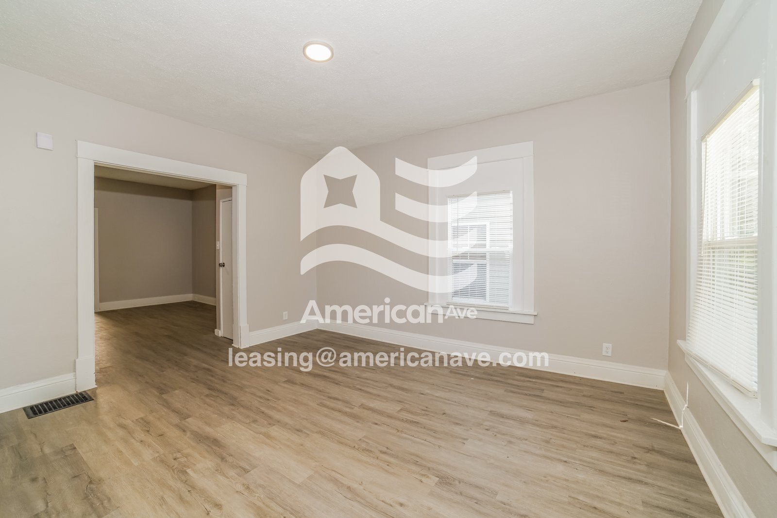 Building Photo - 1706 N Machin Ave