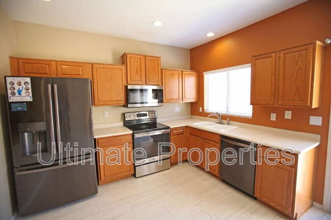 Building Photo - 12916 W Crittenden Ln