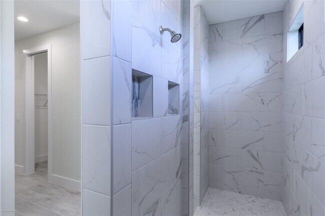 Building Photo - 9445 Galaxie Cir