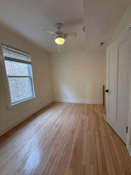 Building Photo - 5232 W Montana St