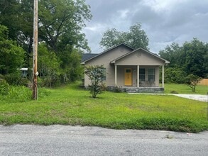 Building Photo - 1714 Gordon St