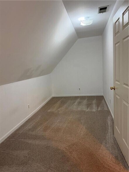 Building Photo - 3019 Chelsea Ln