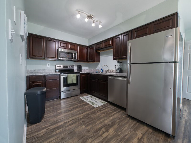 Kitchen - 2702 Parker Ave