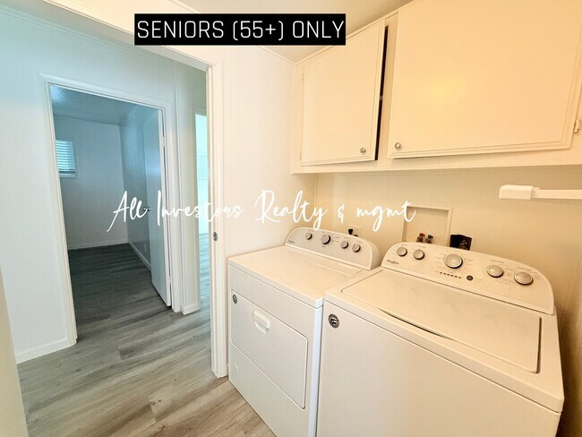 Building Photo - 200 N El Camino Real