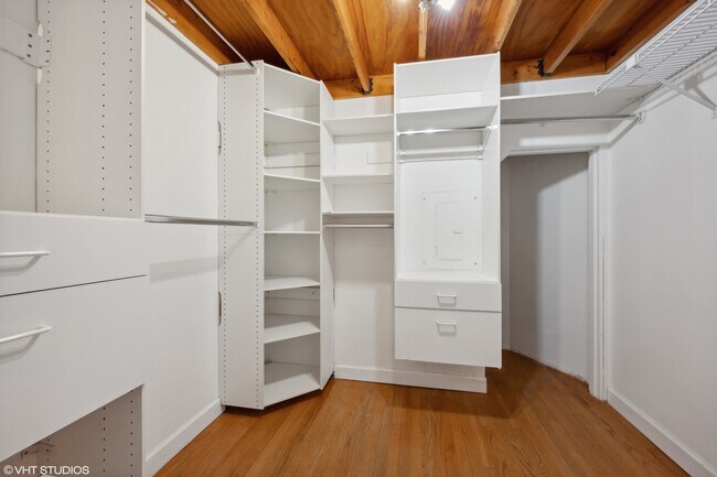 Building Photo - 540 N Lake Shore Dr