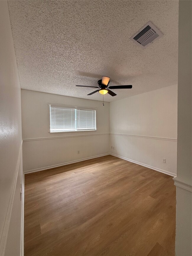 Building Photo - 1847 Spruce Knob Dr