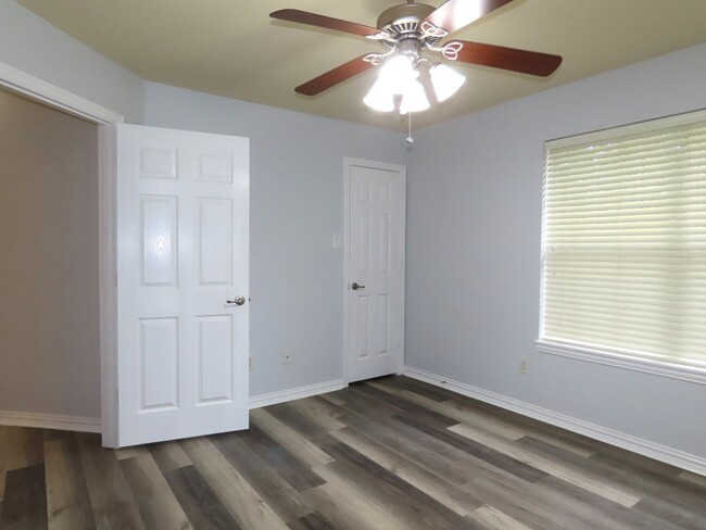 Building Photo - Coming Soon!!! South Tyler, Stunning 4 Bed...
