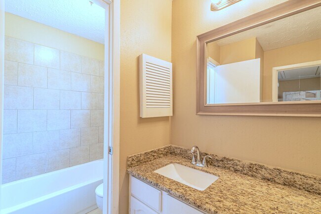 Building Photo - 14210 Galvani Dr