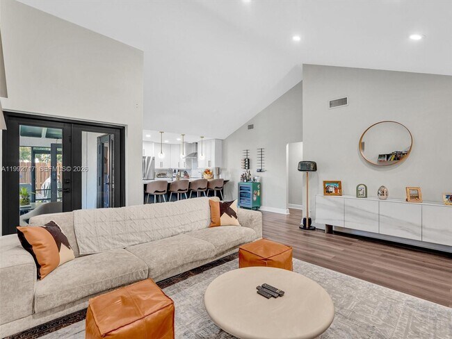 Building Photo - 2083 Augusta