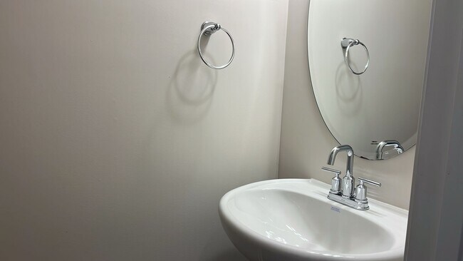 Building Photo - 128 Boone Lake Way