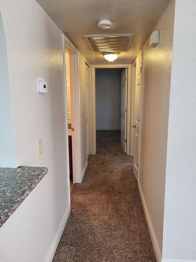 Building Photo - 1412 Bass Dr