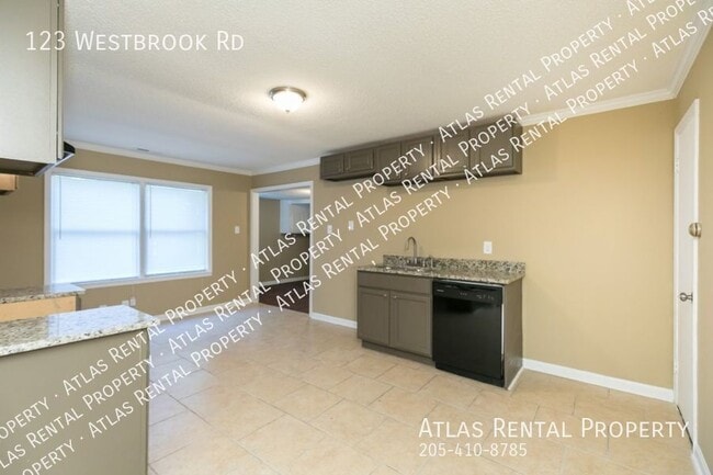 Building Photo - 123 Westbrook Rd