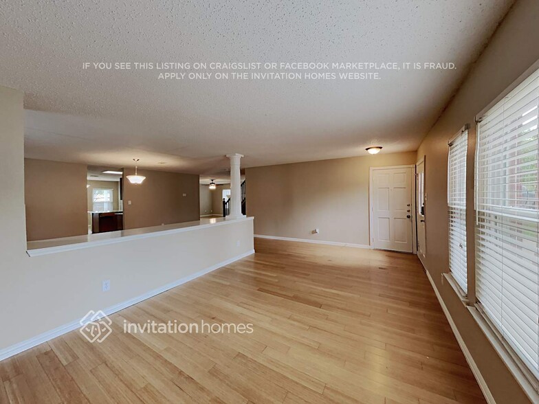 Building Photo - 104 Ellicott Dr