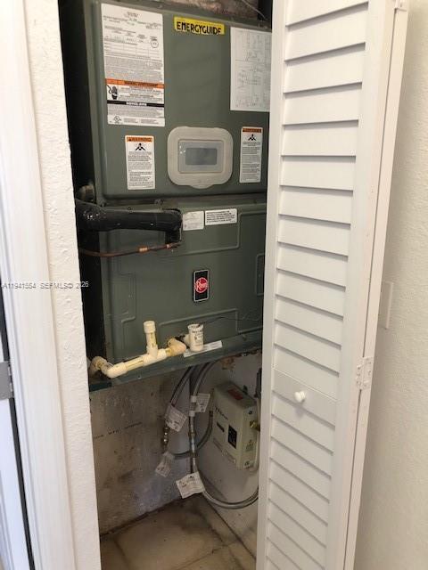 Building Photo - 1063 SW 2nd St