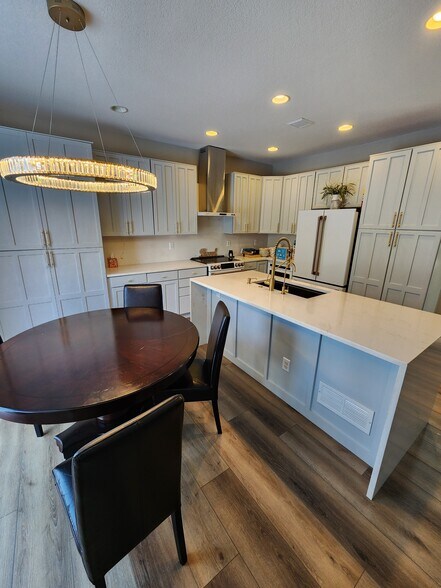 Building Photo - 2534 S Fundy Cir