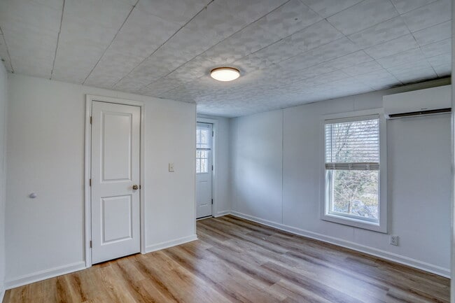 Building Photo - 35617 Airport Rd