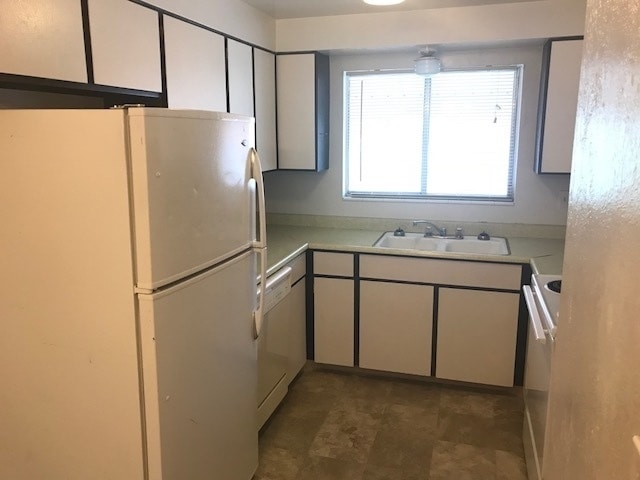 Building Photo - Updated Sunset town home for rent