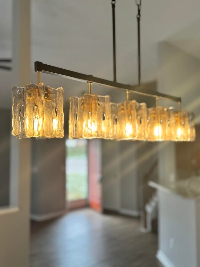 Building Photo - 4228 Hampton Ridge