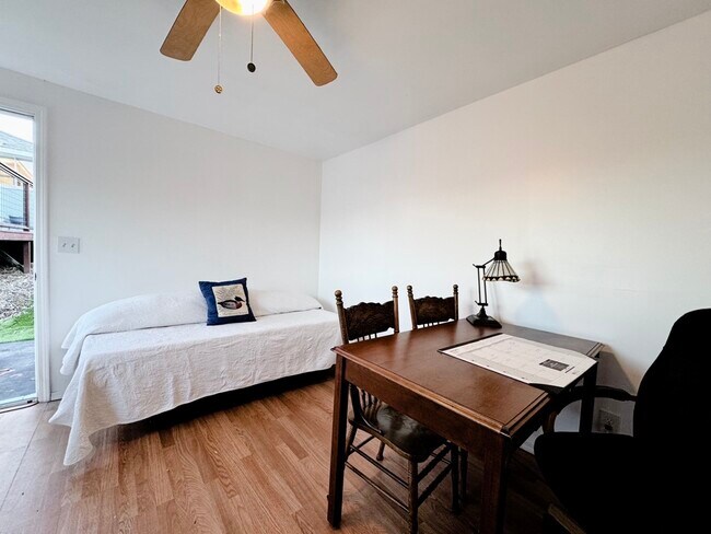 Building Photo - 16060 39th Ave