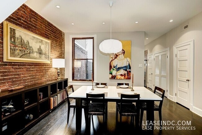 Building Photo - 1964 2nd St NW