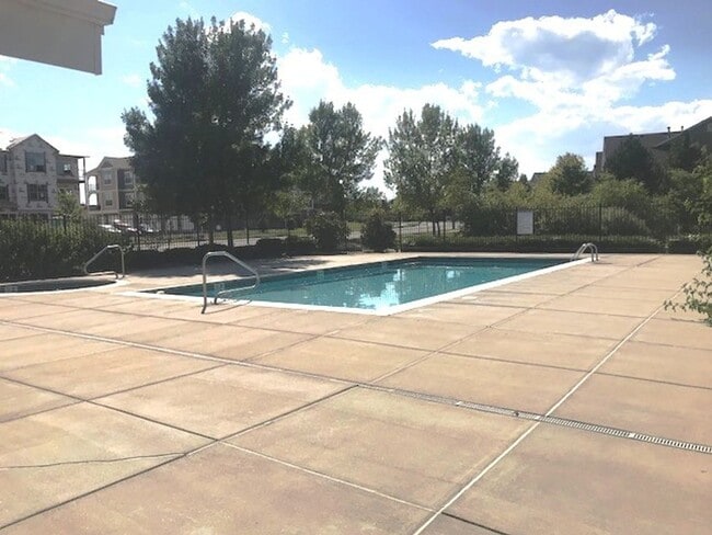 Building Photo - 4605 Hahns Peak Dr