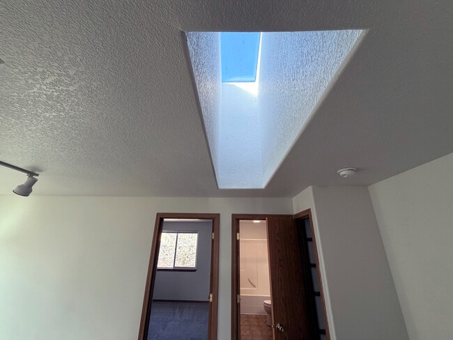 Building Photo - 1139 2nd St NW