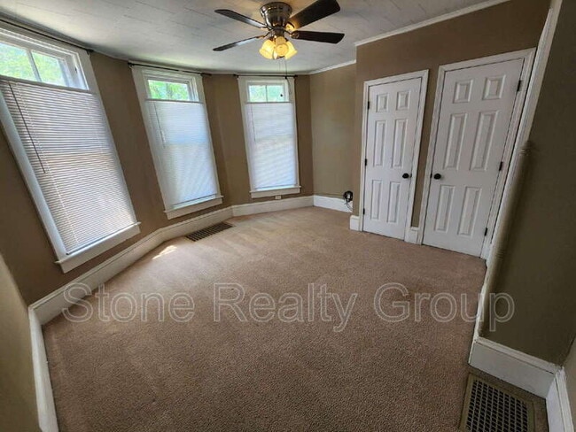 Building Photo - 1436 S 4th St